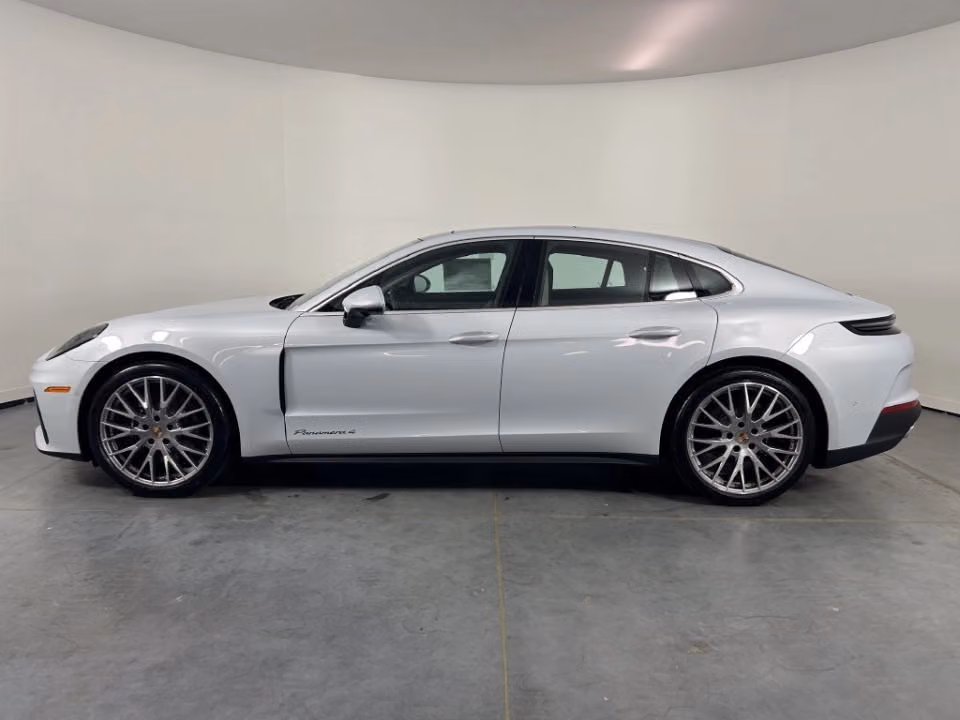 2026 Porsche Panamera Base - Photo 11
