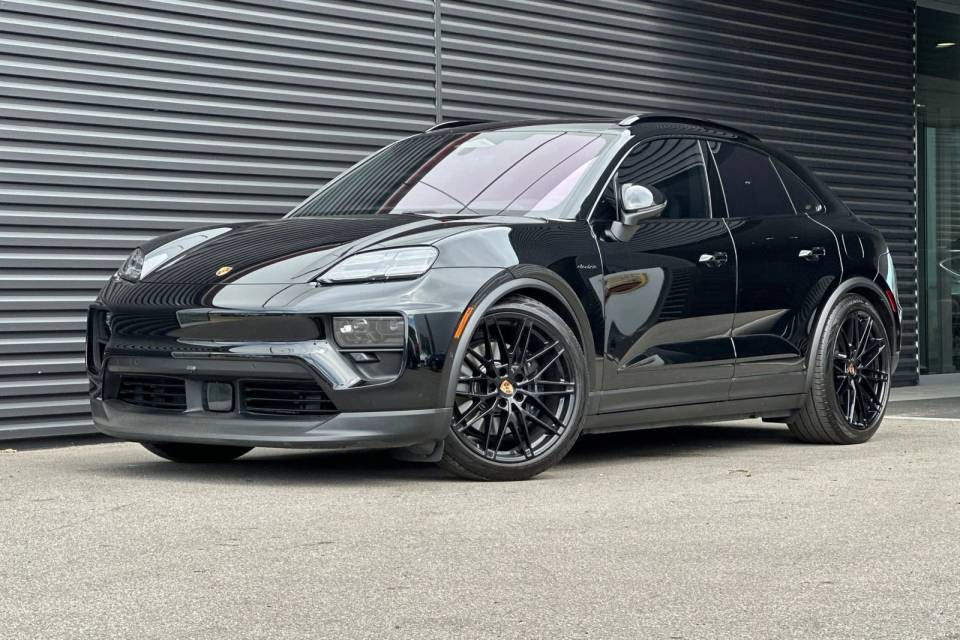 2025 Porsche Macan S