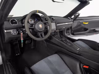 2025 Porsche 718 Spyder RS - Photo 25