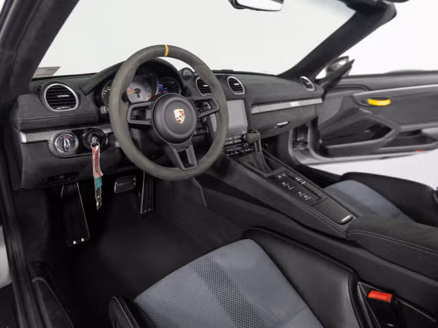 2025 Porsche 718 Spyder RS - Photo 26