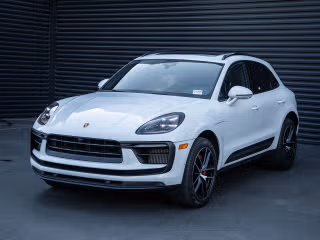2022 Porsche Macan