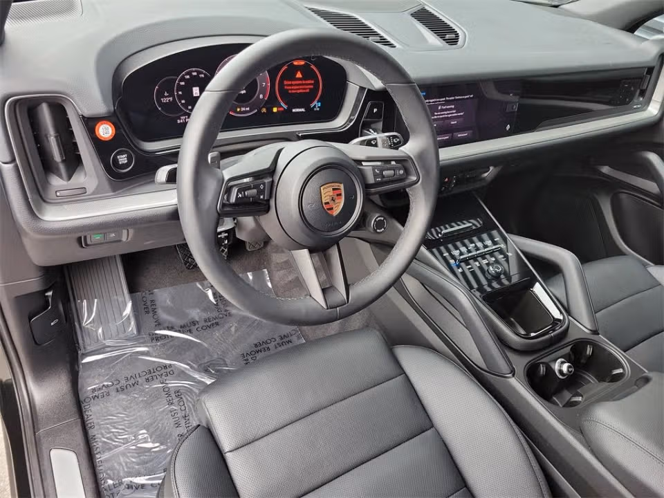 2025 Porsche Cayenne Base - Photo 27