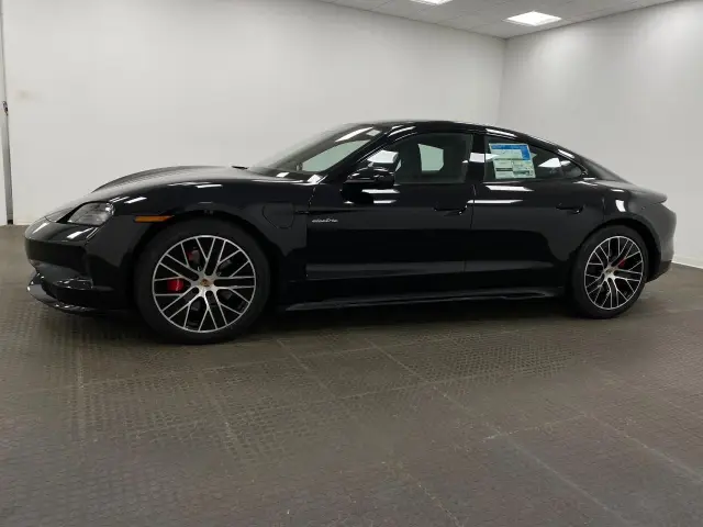 2026 Porsche Taycan S - Photo 14