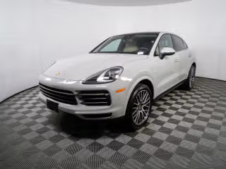 2023 Porsche Cayenne Platinum Edition's photo