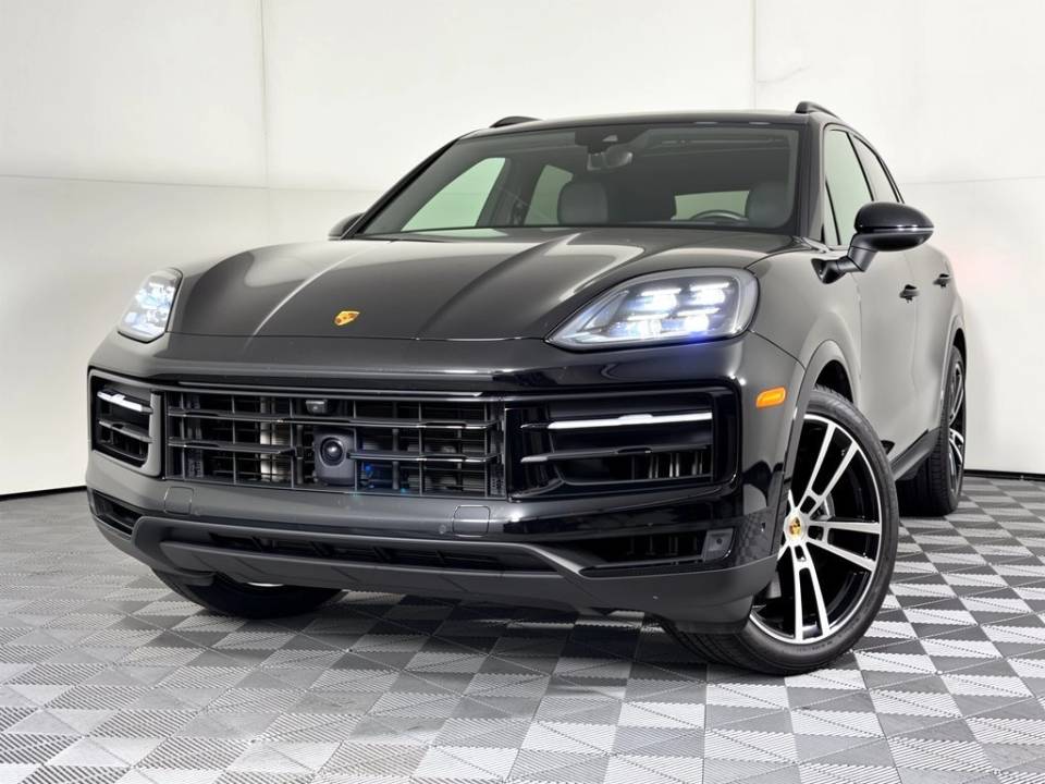 2024 Porsche Cayenne Base