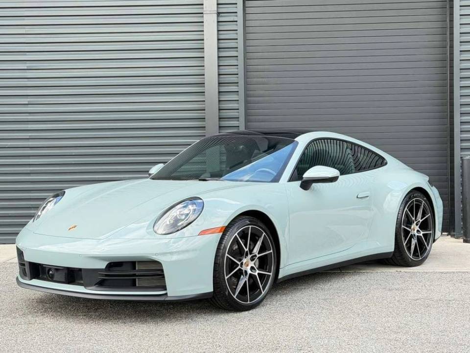 2025 Porsche 911