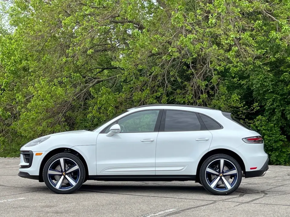 2026 Porsche Macan S - Photo 15