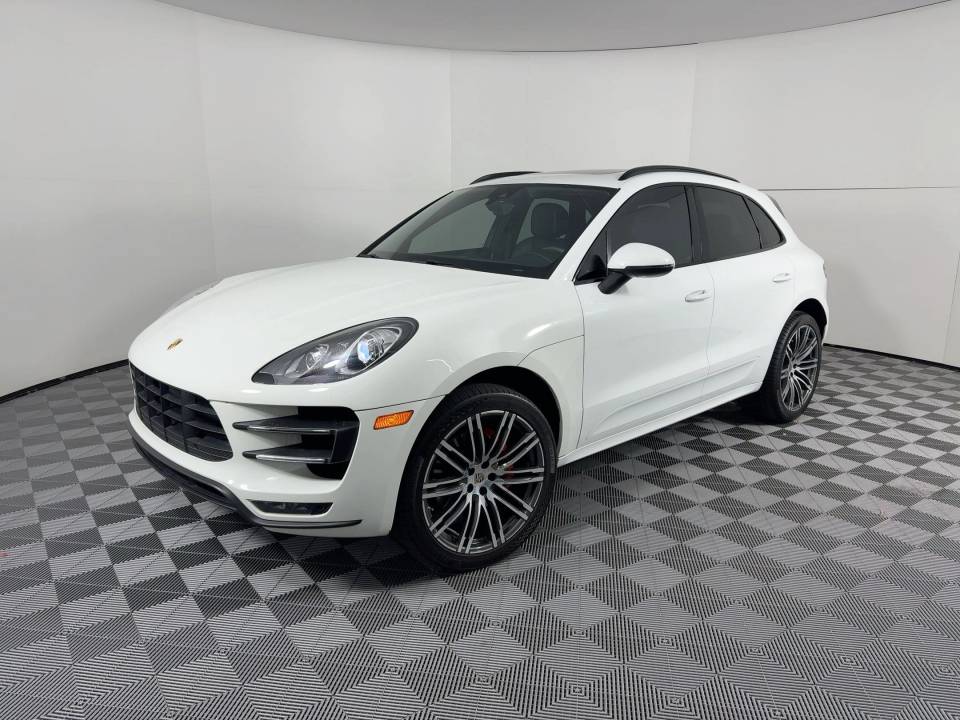 2015 Porsche Macan Turbo