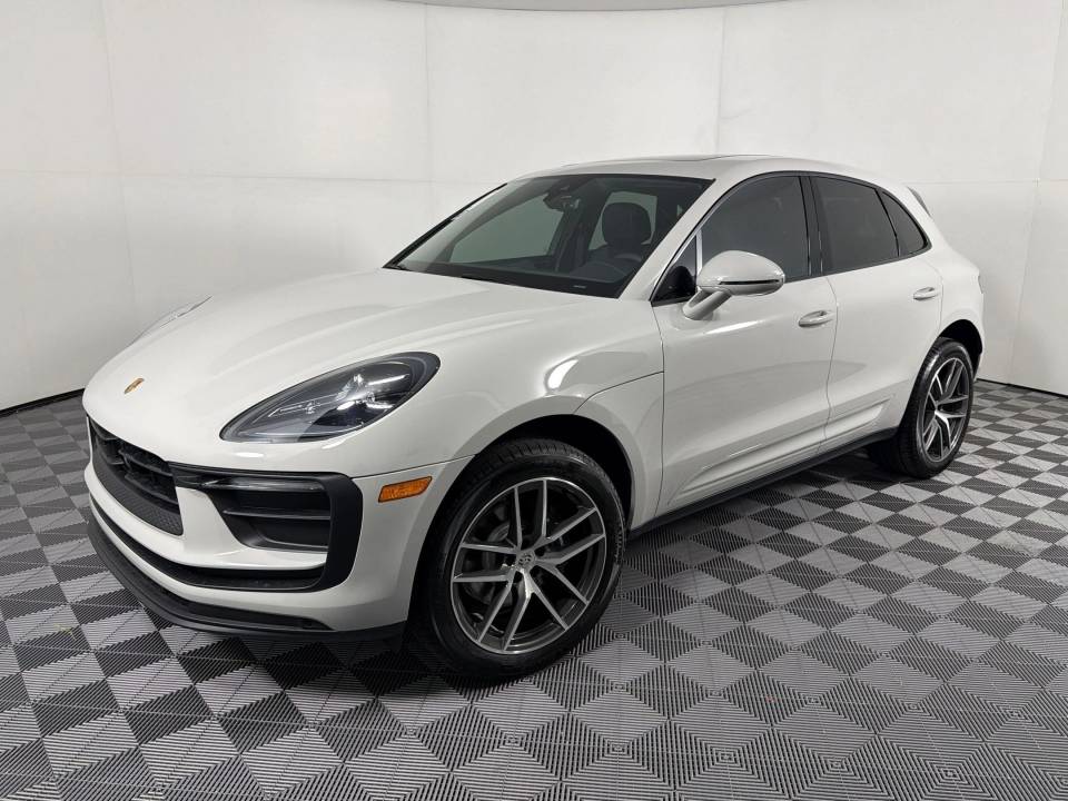 2026 Porsche Macan