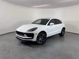 2025 Porsche Macan -'s photo