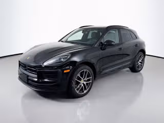 2023 Porsche Macan -'s photo