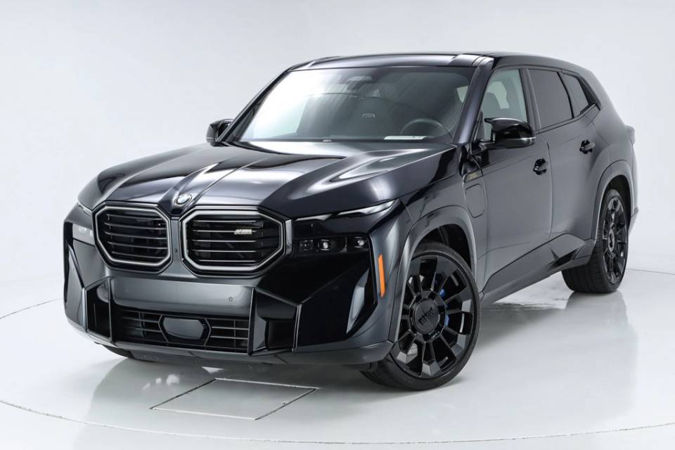 2025 BMW XM