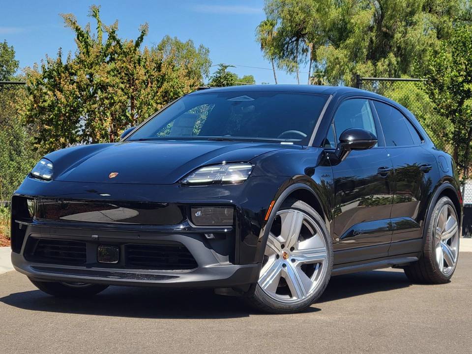 2026 Porsche Macan