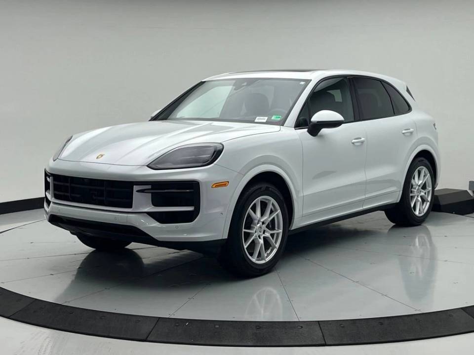 2025 Porsche Cayenne Base