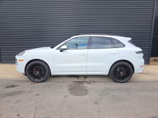 2026 Porsche Cayenne Base - Photo 9