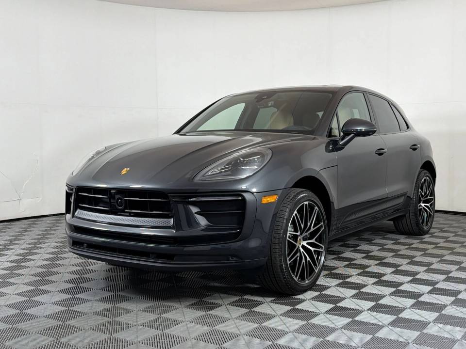 2026 Porsche Macan