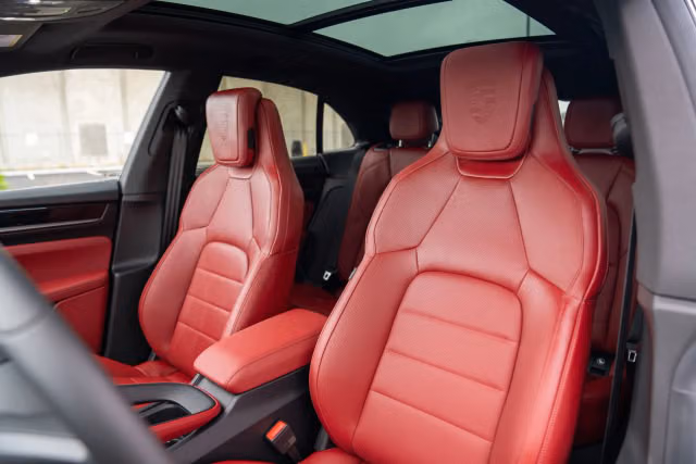 2026 Porsche Macan S - Photo 34