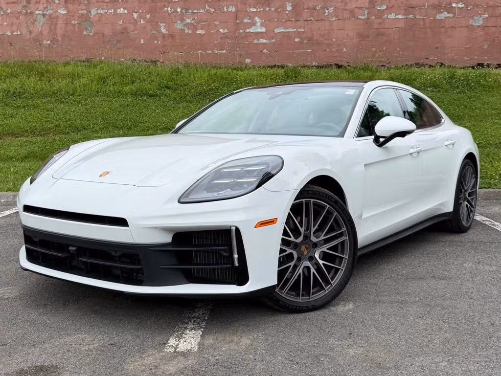 2025 Porsche Panamera Base - Photo 4