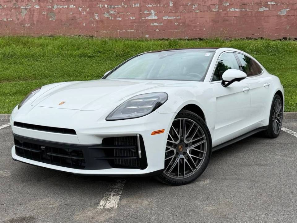 2025 Porsche Panamera
