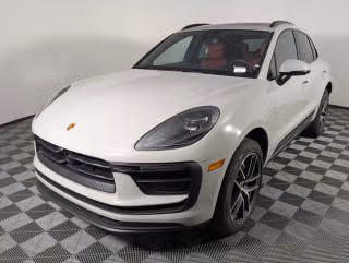 2026 Porsche Macan T's photo