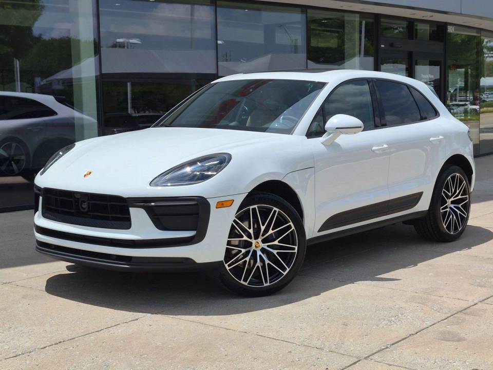 2026 Porsche Macan