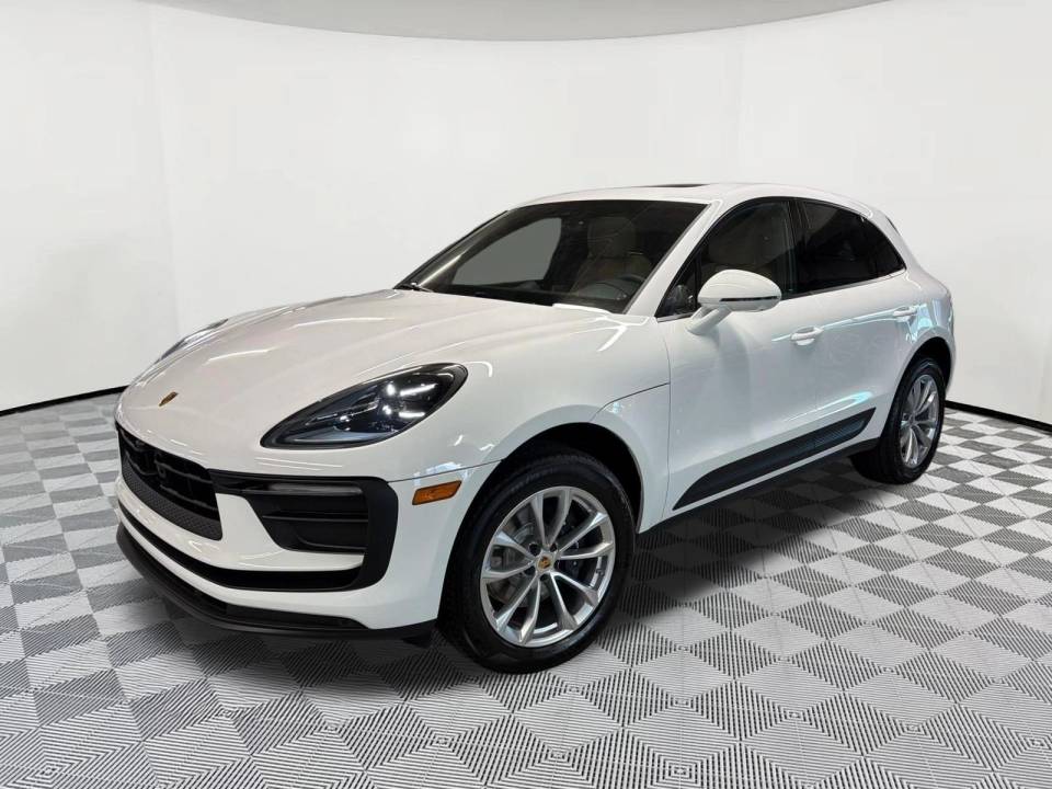 2026 Porsche Macan