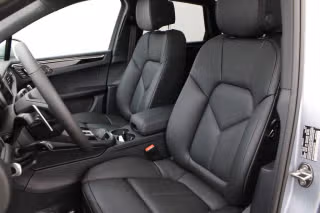 2026 Porsche Macan T - Photo 33