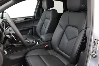 2026 Porsche Macan T - Photo 37