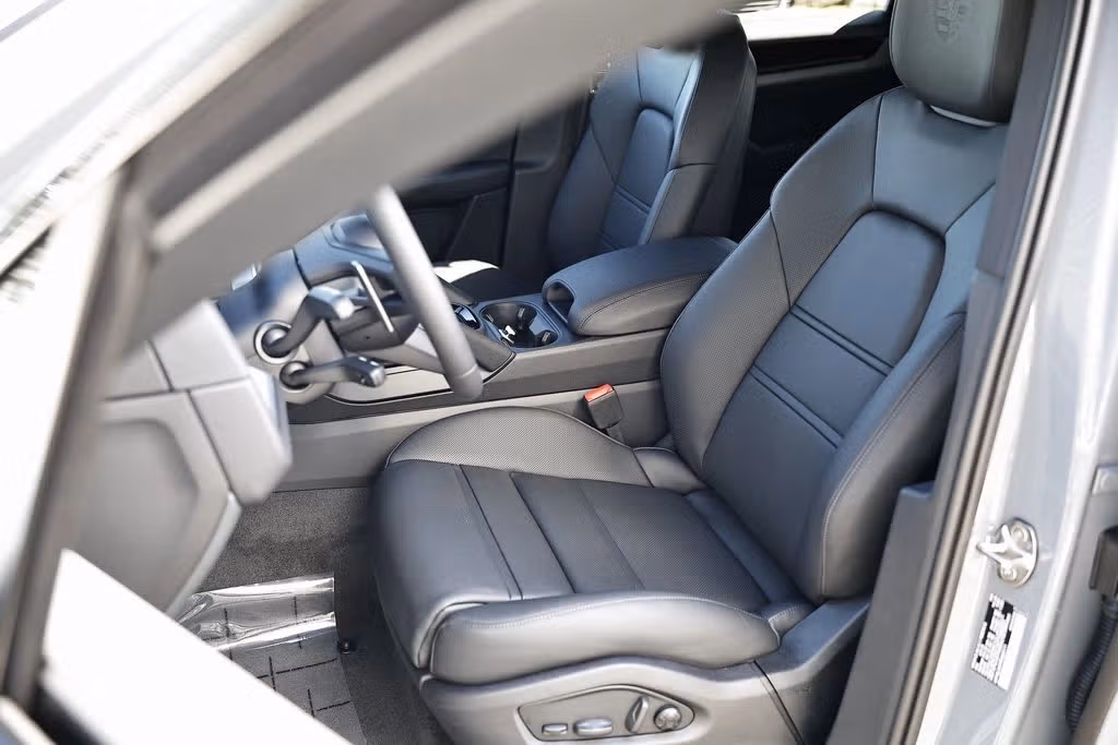 2026 Porsche Cayenne Coup S - Photo 36