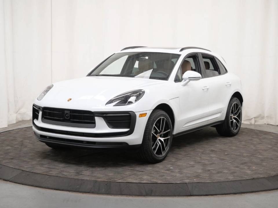 2026 Porsche Macan
