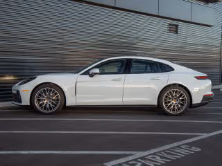 2026 Porsche Panamera Base - Photo 9
