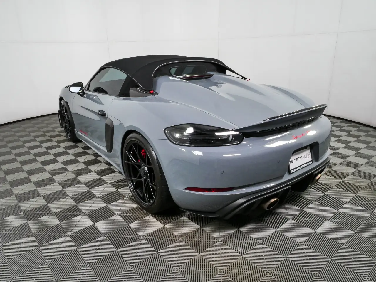2024 Porsche 718 Spyder RS - Photo 24