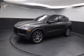 2025 Porsche Cayenne -'s photo