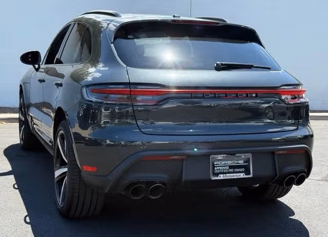 2024 Porsche Macan T - Photo 19