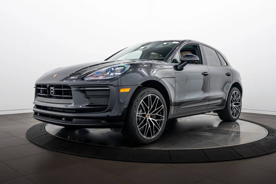 2026 Porsche Macan
