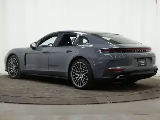 2025 Porsche Panamera Base - Photo 21