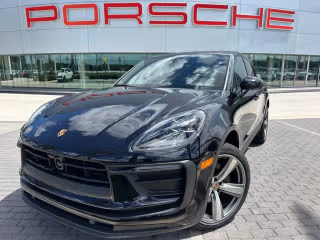 2023 Porsche Macan -'s photo
