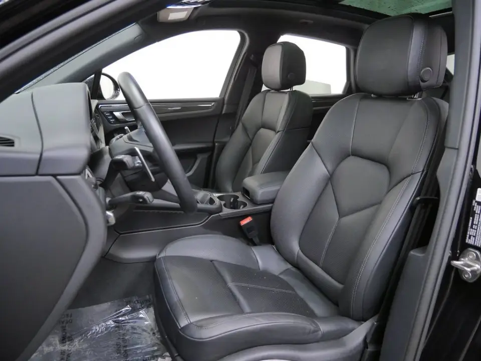 2025 Porsche Macan Base - Photo 39