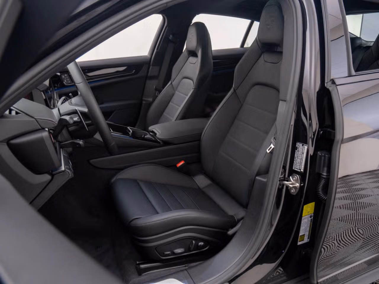 2026 Porsche Panamera Base - Photo 36