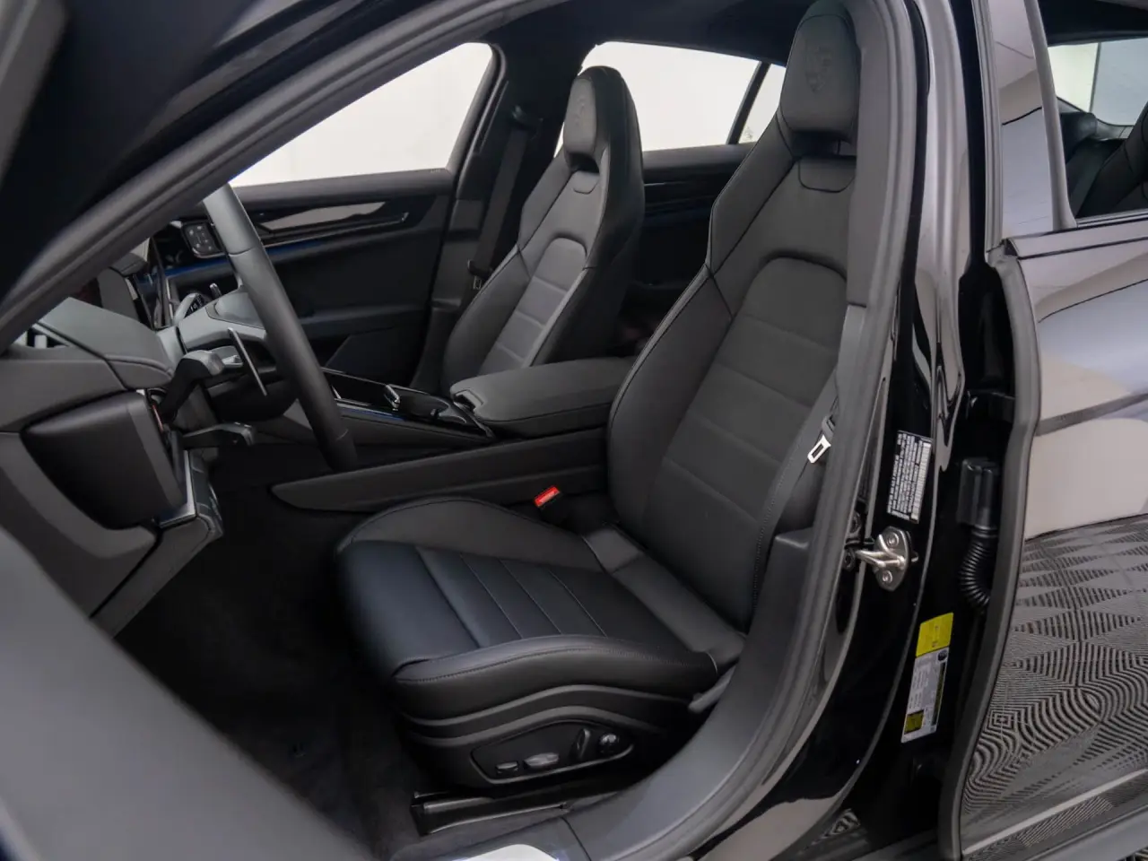 2026 Porsche Panamera Base - Photo 40