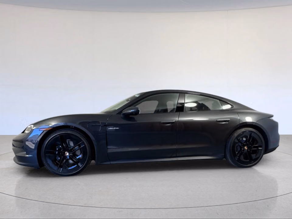 2026 Porsche Taycan S - Photo 11