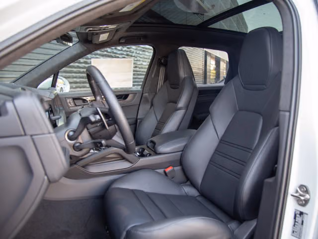2026 Porsche Cayenne GTS - Photo 34
