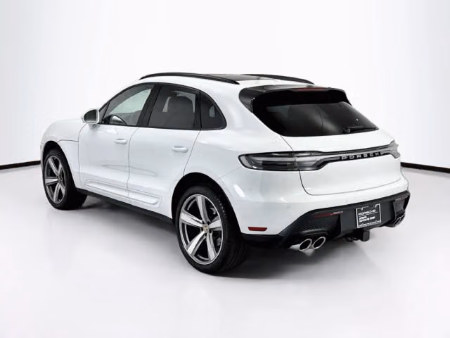 2025 Porsche Macan Base - Photo 18