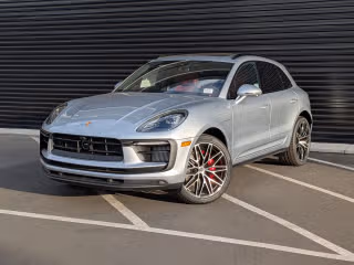 2025 Porsche Macan S's photo