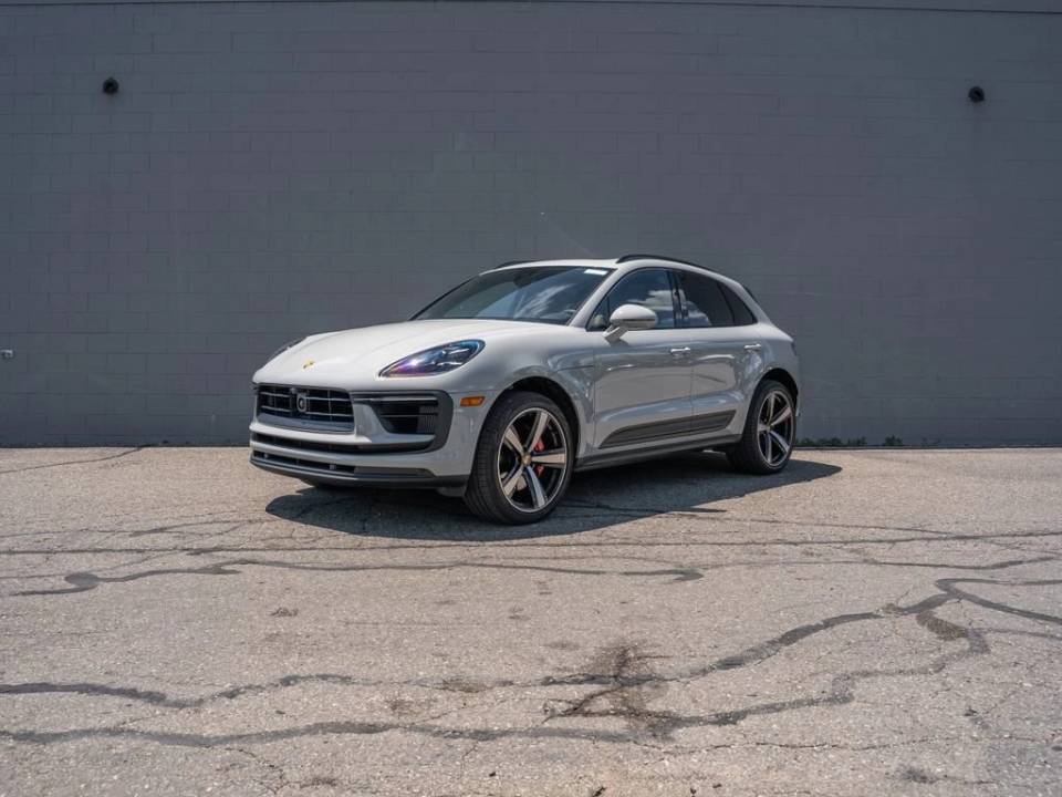 2026 Porsche Macan