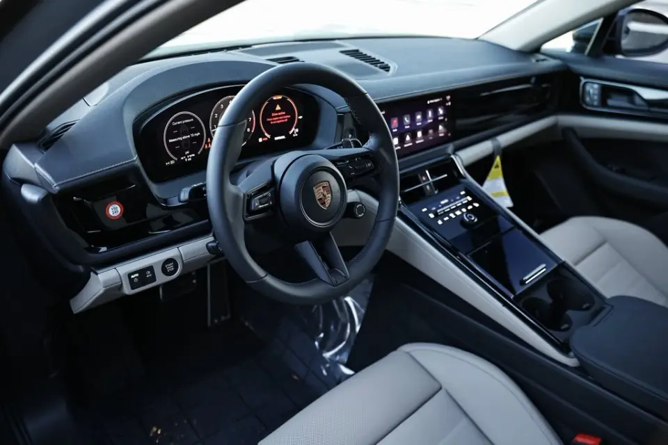 2026 Porsche Panamera Base - Photo 31