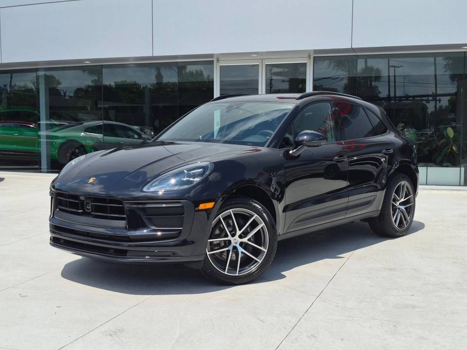 2026 Porsche Macan