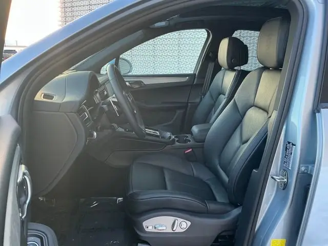 2026 Porsche Macan Base - Photo 40