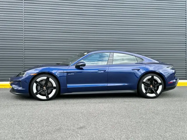 2026 Porsche Taycan Base - Photo 14