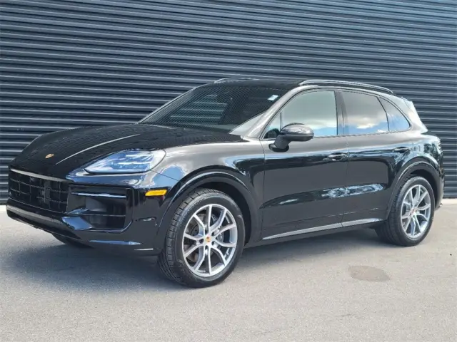 2025 Porsche Cayenne Base - Photo 6